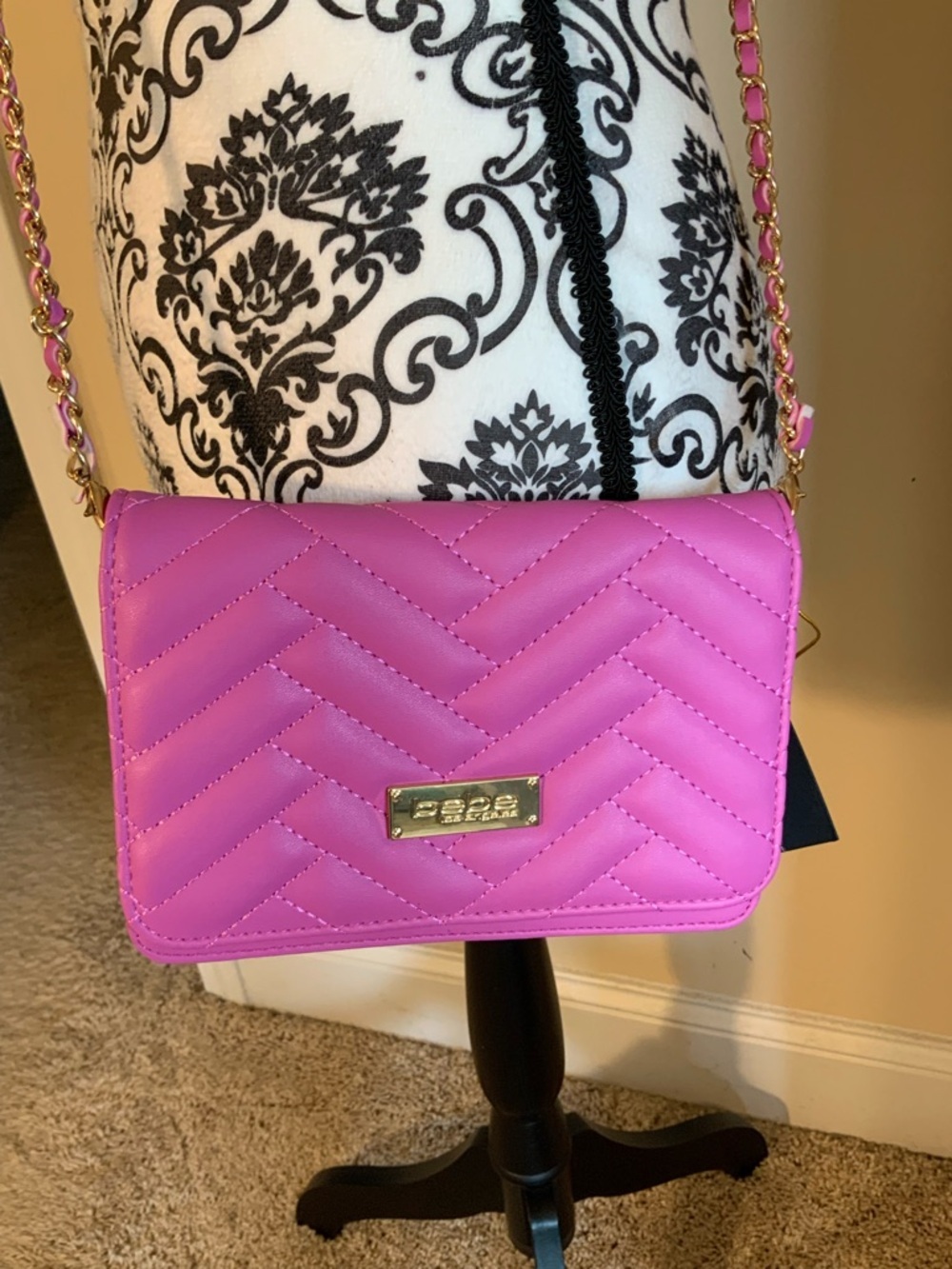 bebe Quilted Pink Crossbody with Gold Removable Chain NWT - Picture 2 of 5
